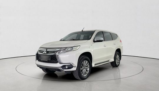 Mitsubishi • Montero Sport