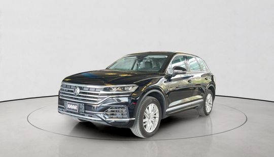 Volkswagen • Touareg