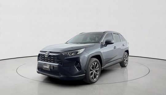 Toyota • RAV4