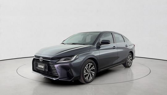Toyota • Yaris