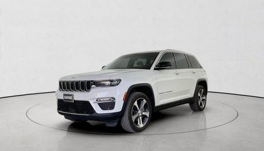 Jeep • Grand Cherokee