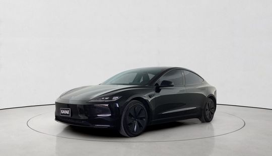 Tesla • Model 3