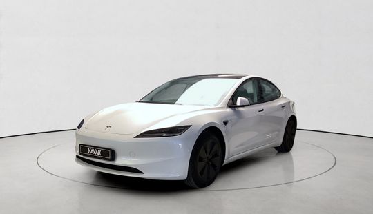 Tesla • Model 3