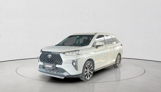 Toyota • Veloz