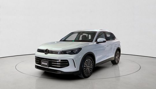 Volkswagen • Tiguan