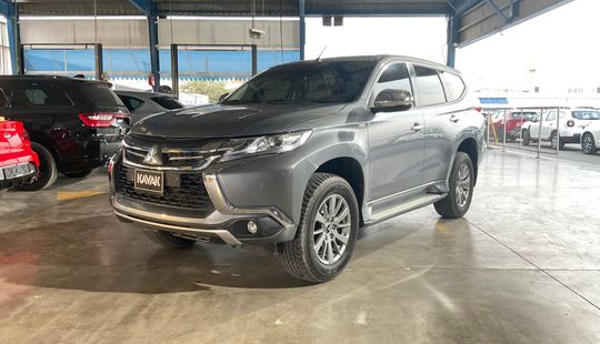 Mitsubishi • Montero Sport