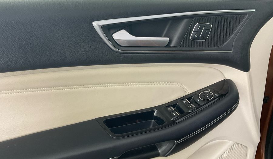 Ford Edge 3.5 AUTO TITANIUM NAV LTHR 4WD 19ALW Suv 2017