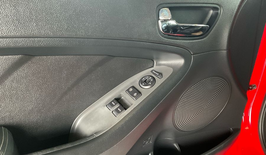 Kia Cerato Koup 2.0 SX AUTO ESC Coupe 2017