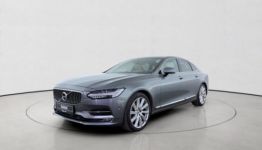 Volvo • S90
