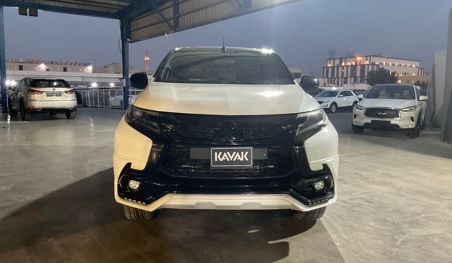 Mitsubishi Montero Sport 3.0 4WD AUTO GLS H/L REV CAM SIGNATURE Suv 2019