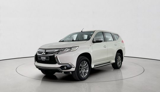 Mitsubishi • Montero Sport