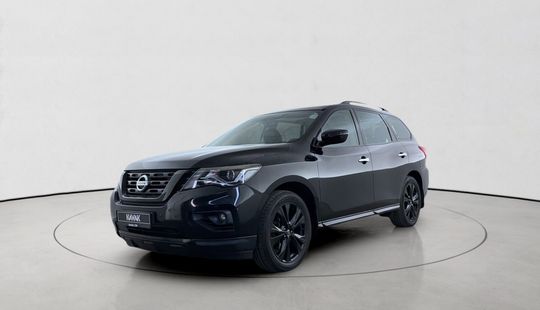 Nissan • Pathfinder