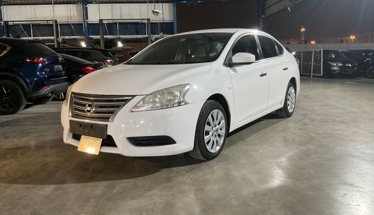 Nissan • Sentra