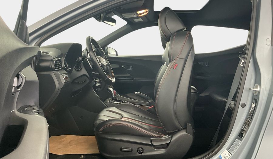 Hyundai Veloster 1.6 T-GDI FOP Hatchback 2019