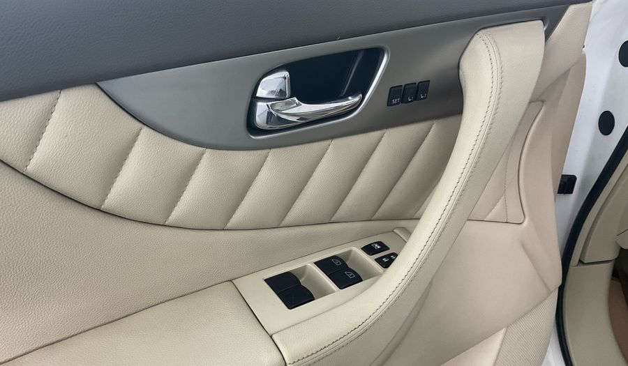 Infiniti Qx70 3.7 LUXE SENSORY 4WD AUTO Suv 2019