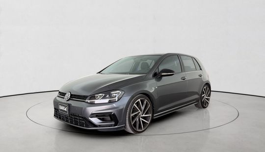 Volkswagen • Golf