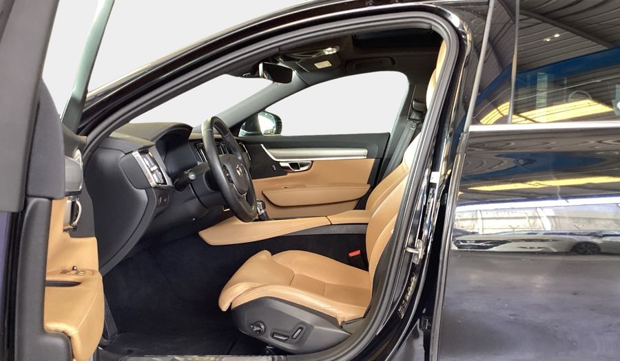Volvo S90 2.0 T5 254 MOMENTUM AUTO 2WD Sedan 2019