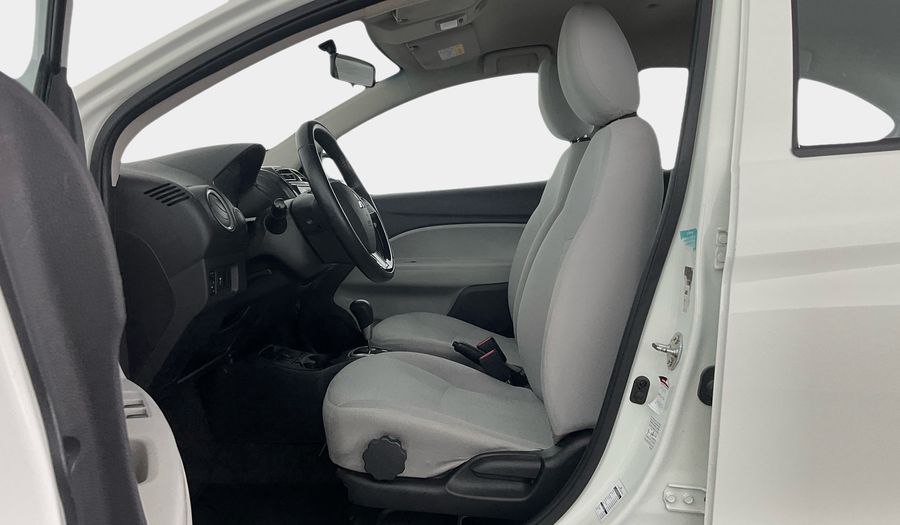 Mitsubishi Attrage GLX FULL Sedan 2024