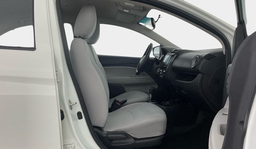 Mitsubishi Attrage GLX FULL Sedan 2024