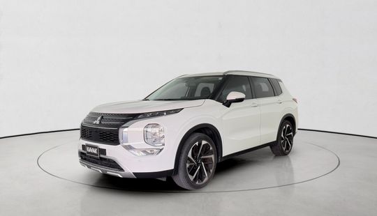 Mitsubishi • Outlander