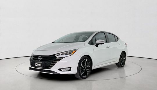 Nissan • Sunny