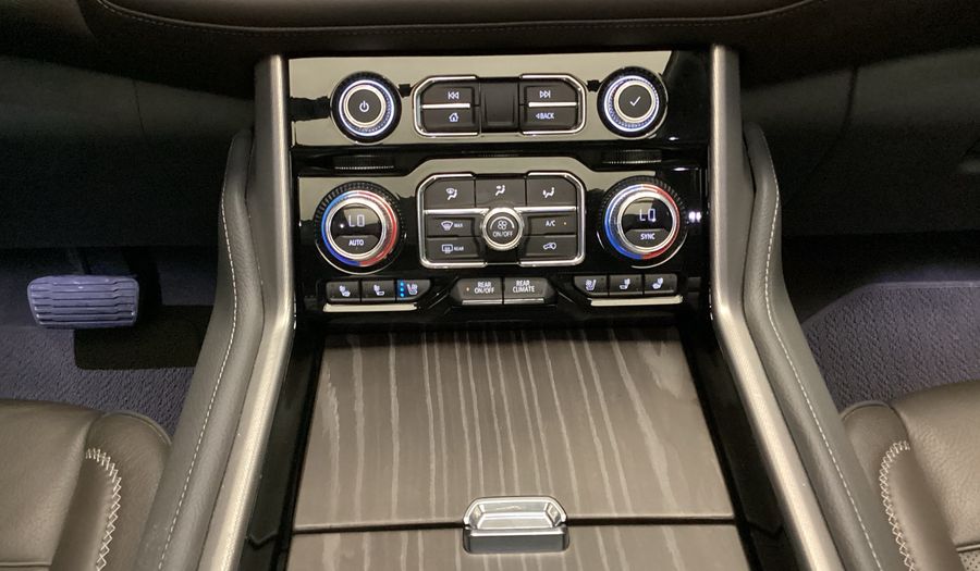 Gmc Yukon 6.2 SRF DENALI 22 AIR RIDE Suv 2024
