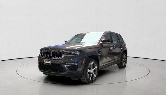 Jeep • Grand Cherokee
