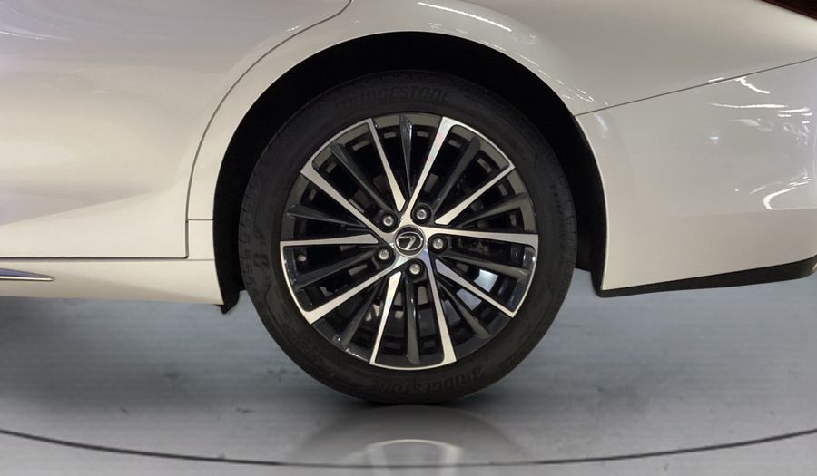 Lexus Es 2.5 300H PREMIER CVT AUTO 2WD Sedan 2024