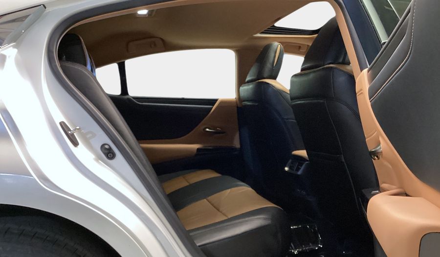 Lexus Es 2.5 300H PREMIER CVT AUTO 2WD Sedan 2024
