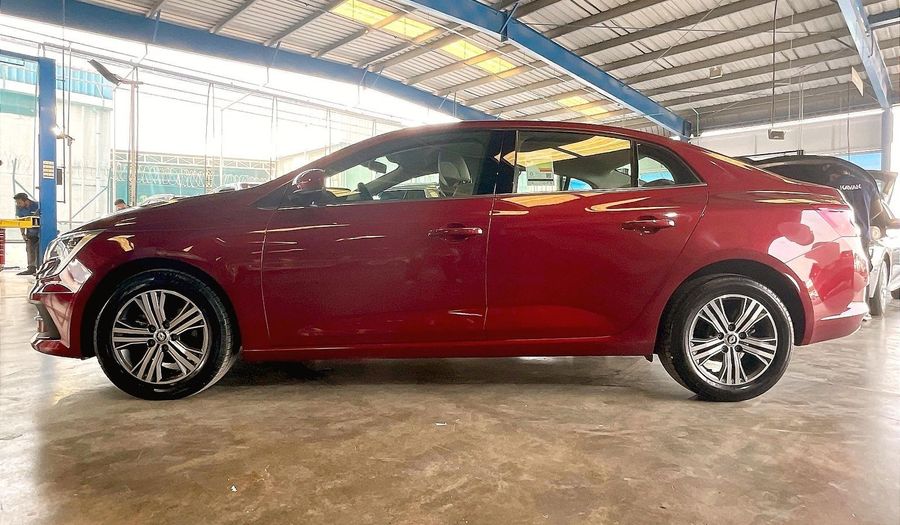 Renault Megane SE Sedan 2024