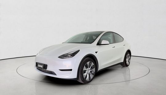 Tesla • Model Y