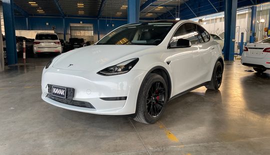 Tesla • Model Y