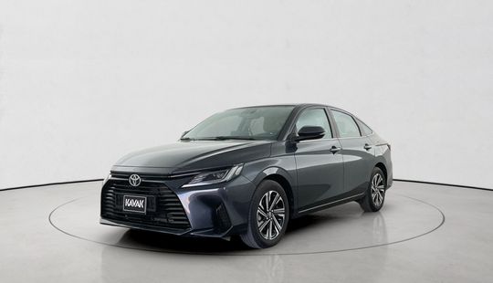 Toyota • Yaris