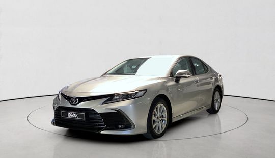 Toyota • Camry