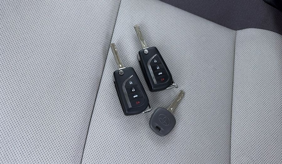 Toyota Corolla 1.6 AUTO XLI Sedan 2024