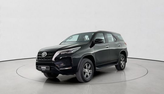 Toyota • Fortuner