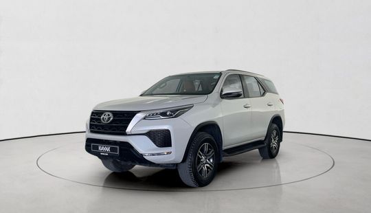Toyota • Fortuner