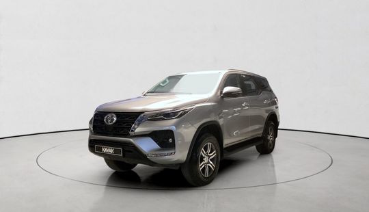 Toyota • Fortuner