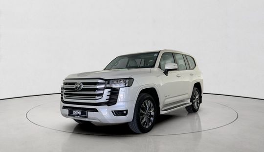 Toyota • Land Cruiser