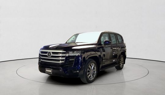 Toyota • Land Cruiser