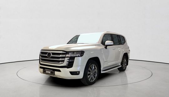 Toyota • Land Cruiser