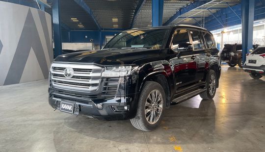 Toyota • Land Cruiser