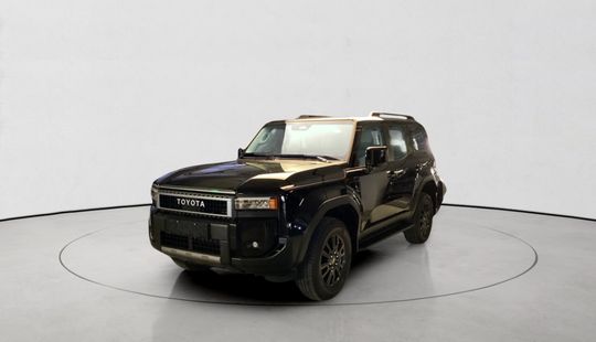 Toyota • Land Cruiser Prado