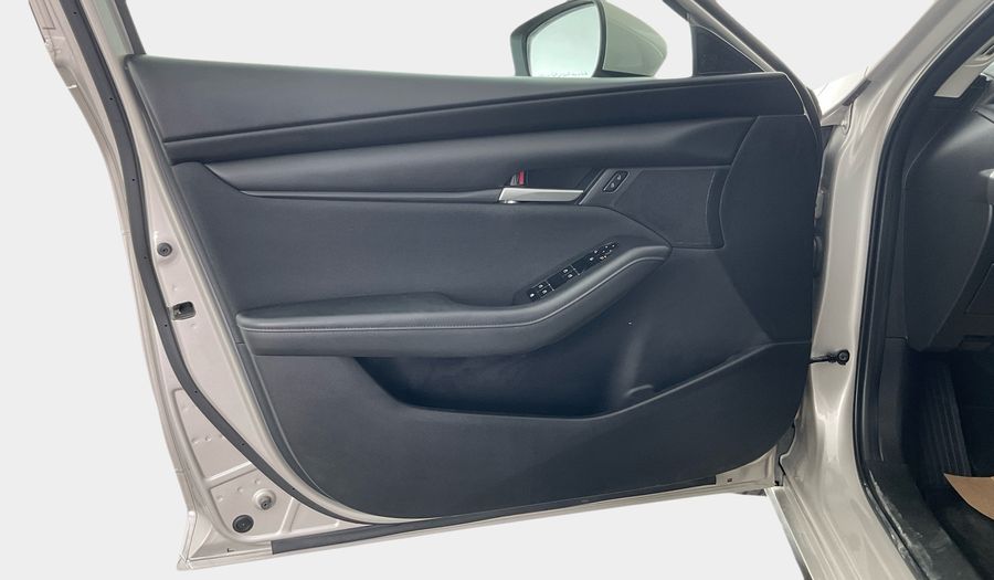 Mazda 3 2.0 SELECT AUTO Sedan 2025
