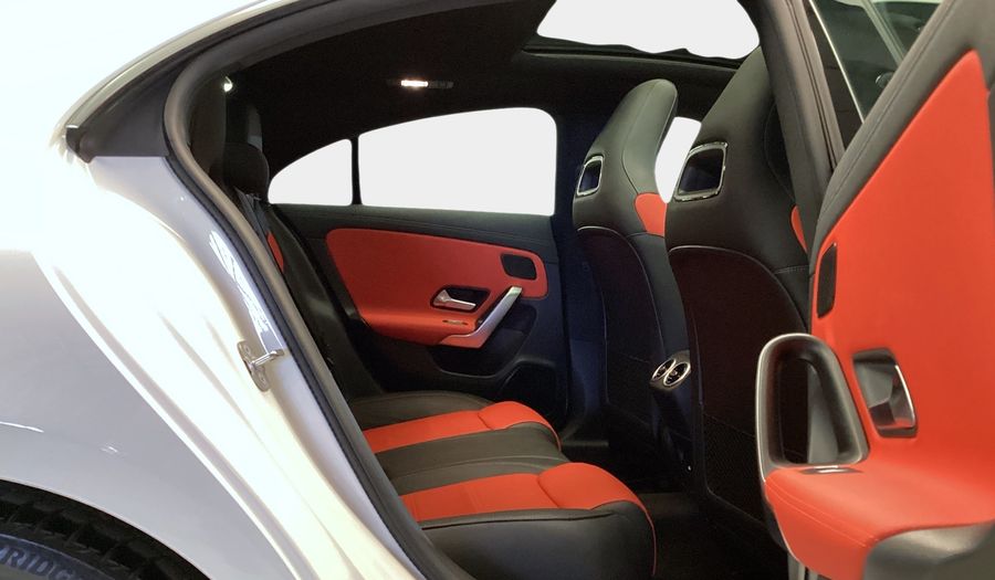 Mercedes Benz Cla-class 2.0 CLA 250 MHEV DCT 4MATIC Sedan 2025