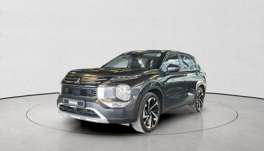 Mitsubishi • Outlander