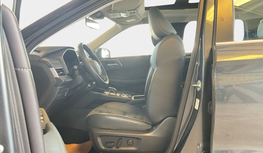 Mitsubishi Outlander 2.5 AUTO 4WD 7SEAT HL Suv 2025
