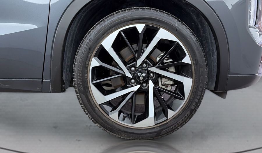 Mitsubishi Outlander PREMIUM LAUNCH EDITION Suv 2025