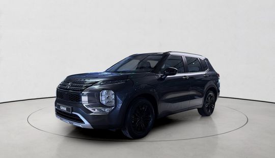 Mitsubishi • Outlander