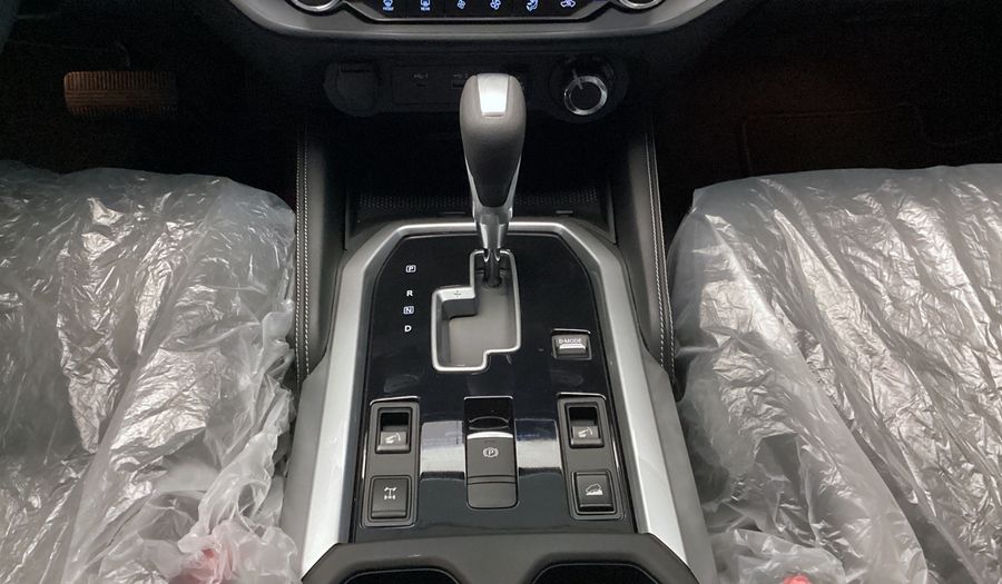 Nissan X-terra 2.5 4WD PLATINUM AUTO Suv 2025